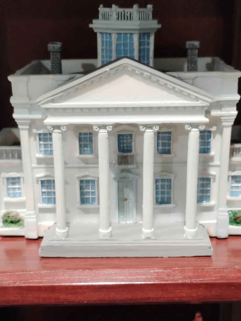Franklin Mint 1988 Architectural Figurines And Display Shelf Collectibles